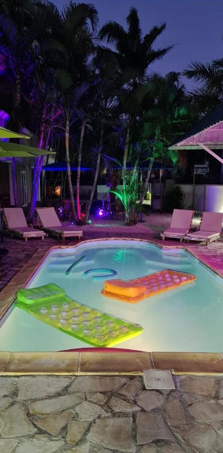 אפרטהוטל פרייבר Oasis Tropical מראה חיצוני תמונה